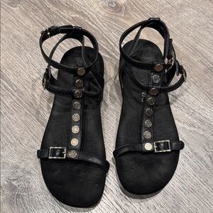 VIONIC HAILEY ANKLE SANDALS Womens 9 Black gold studded Strappy Orthotic Beach